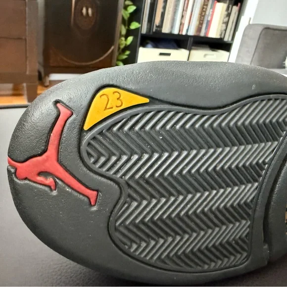 2013 Air Jordan 12 Retro “Taxi” White and Black Classic Sneakers - Picture 8 of 9